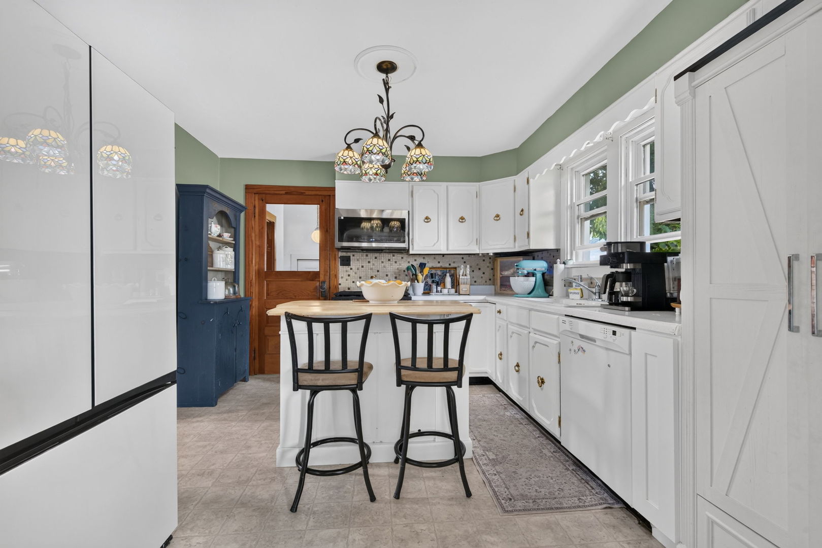 main property photo 17