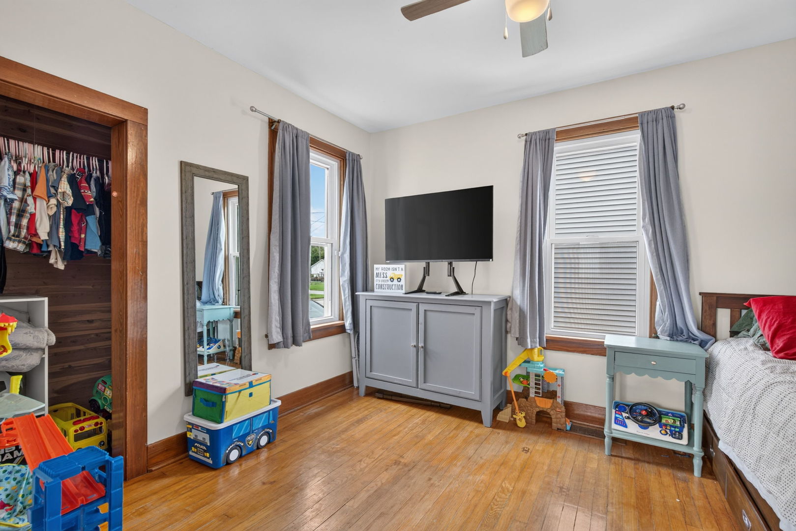 main property photo 24