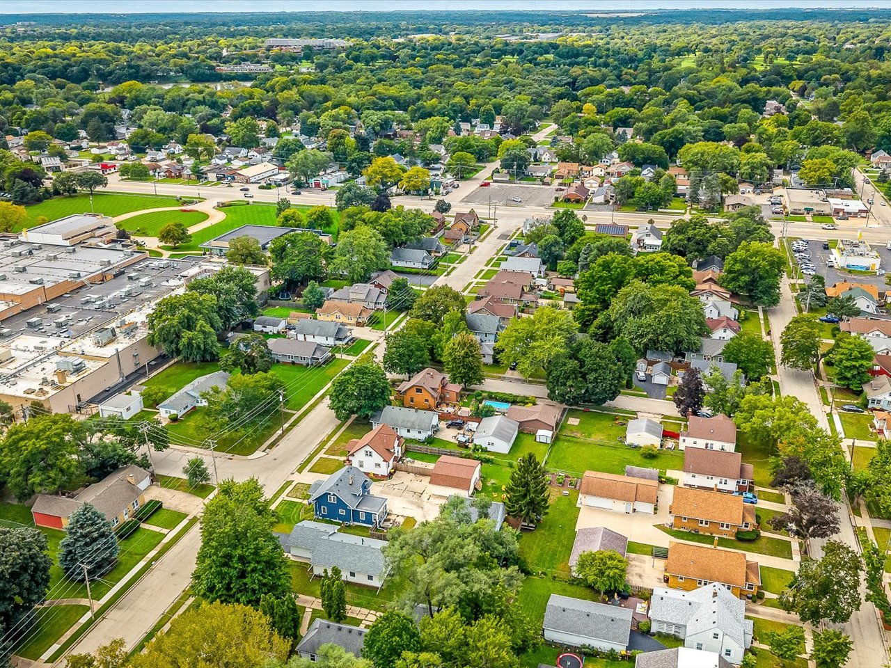 main property photo 30