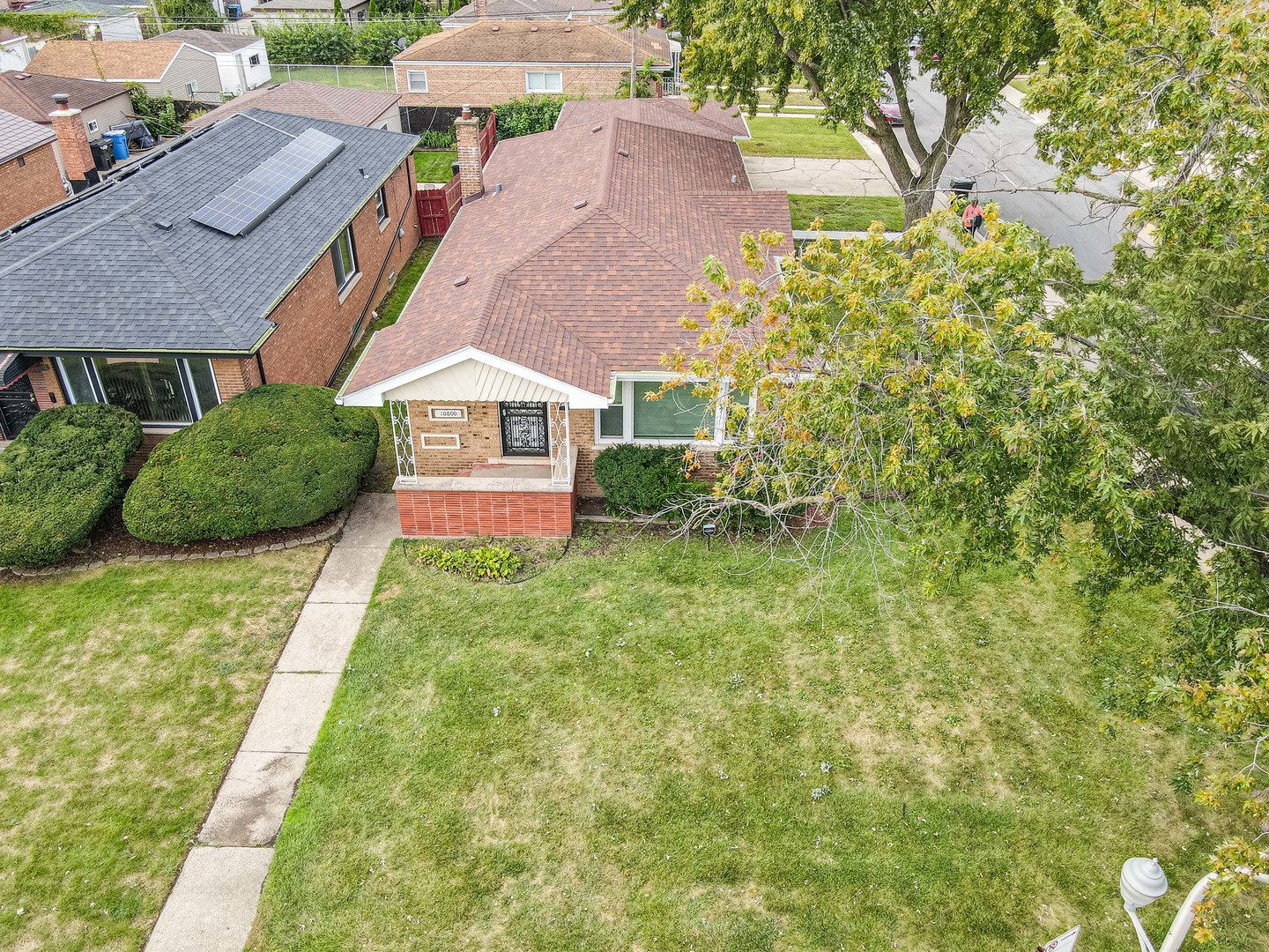 main property photo 34