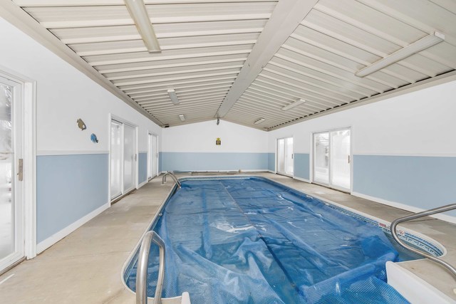 main property photo 17