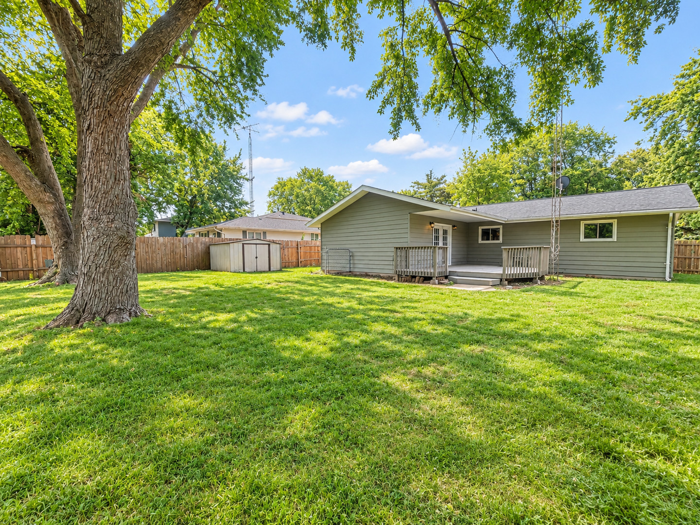 main property photo 20