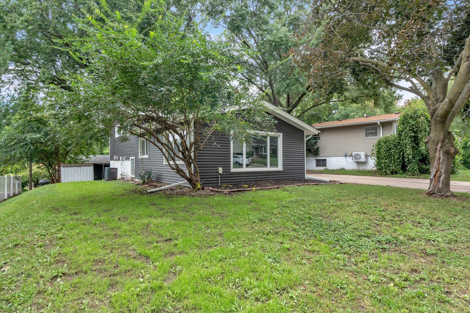 main property photo 41