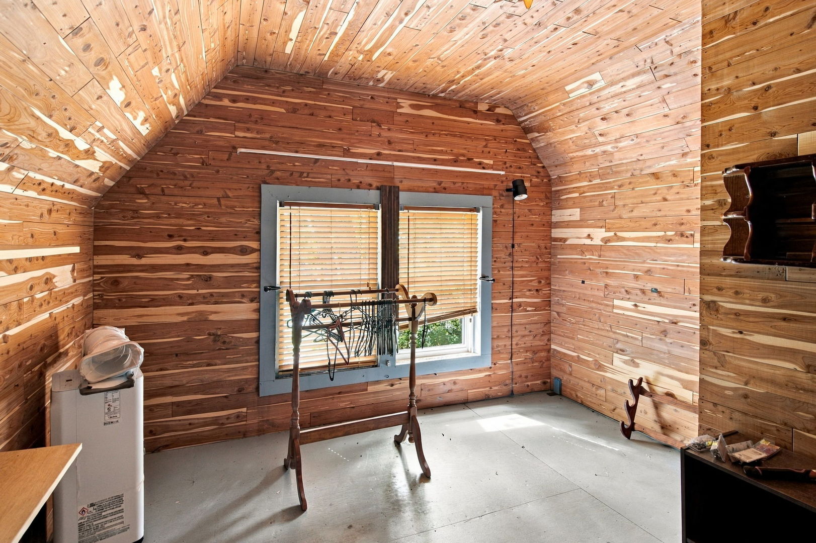 main property photo 50
