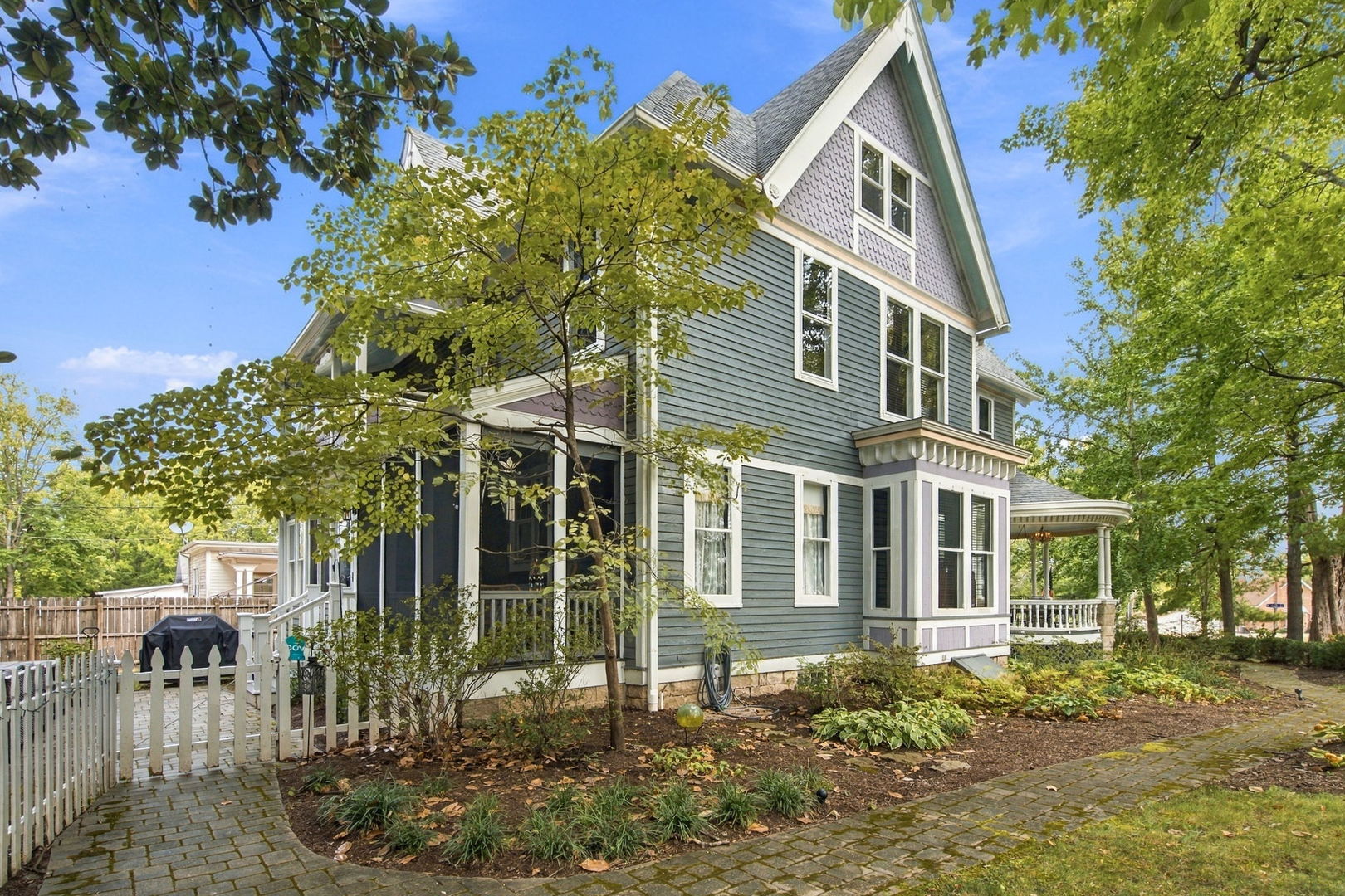 main property photo 8