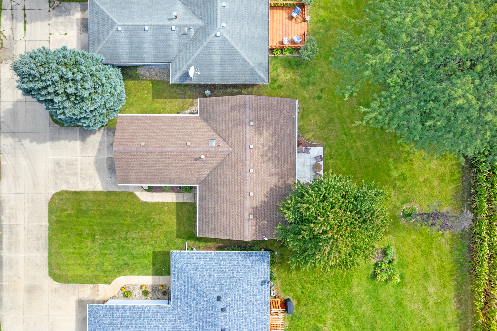 main property photo 27