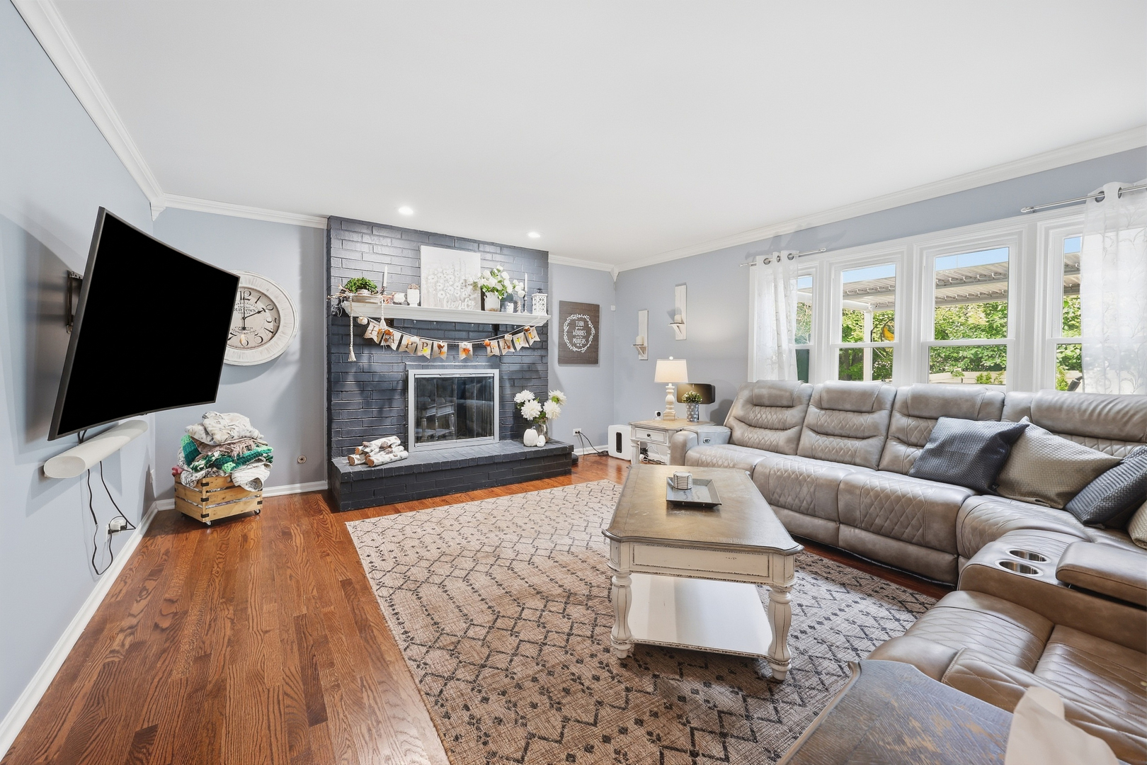 main property photo 9