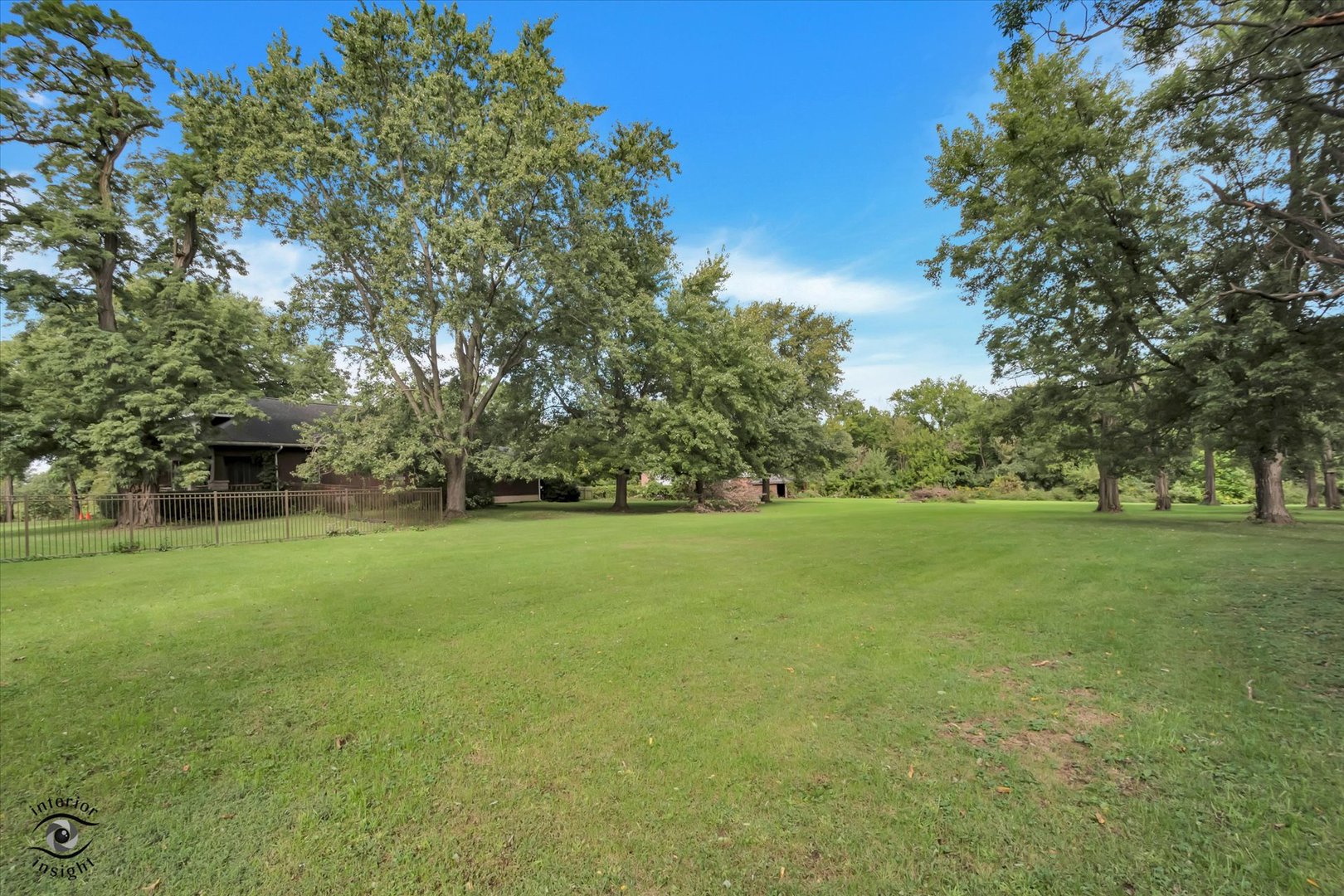 main property photo 27
