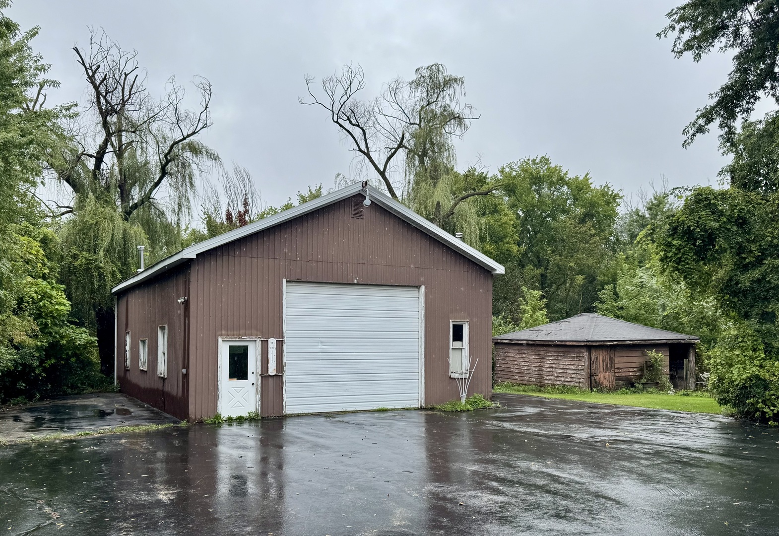 main property photo 31