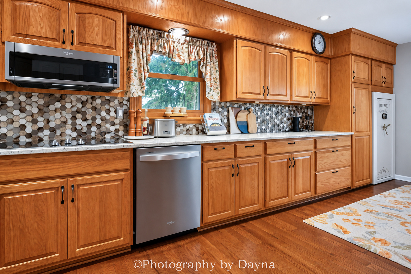 main property photo 14