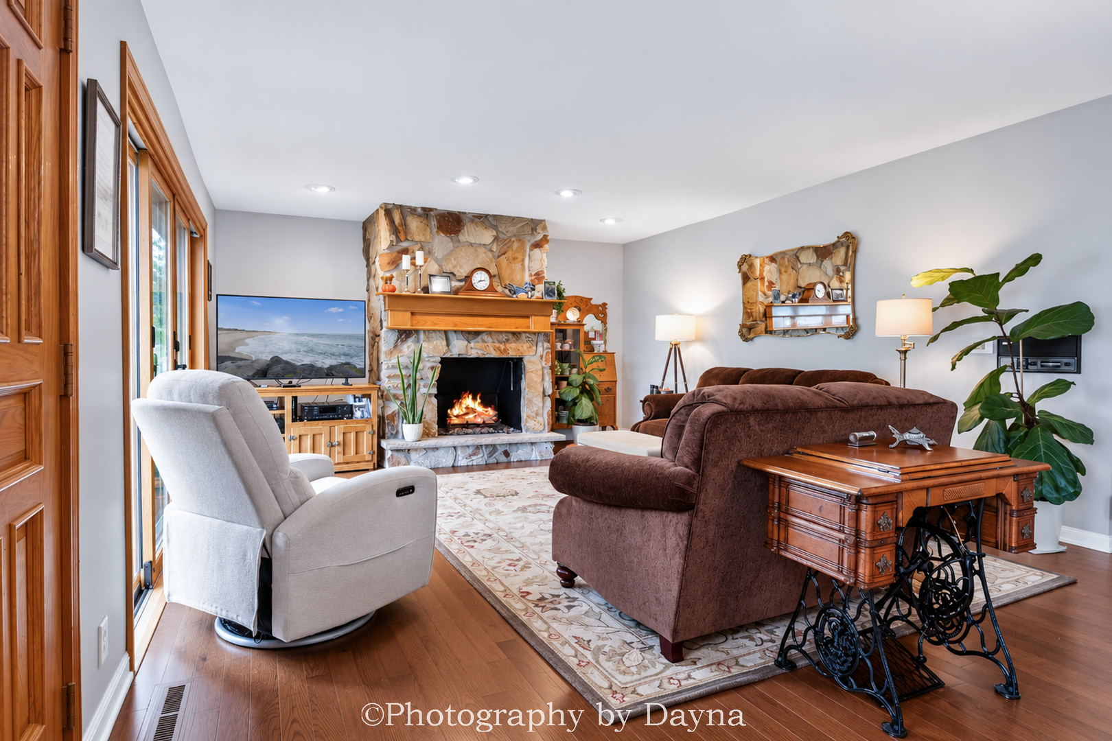 main property photo 16