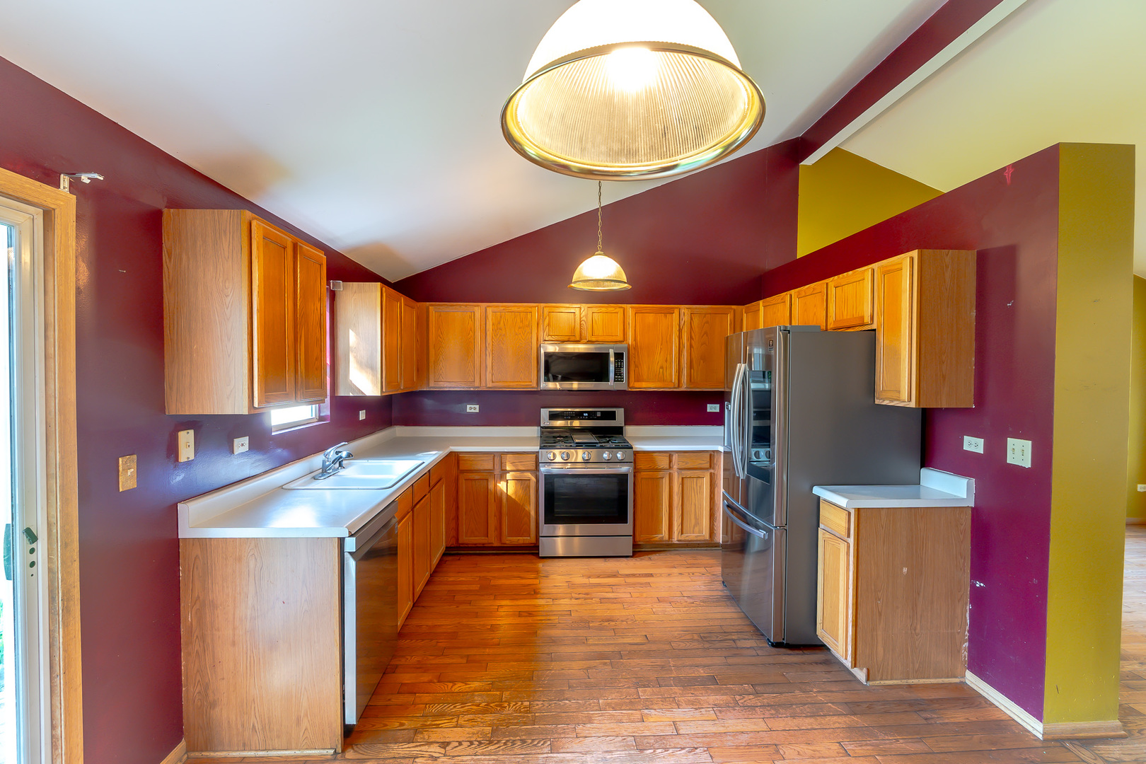 main property photo 7