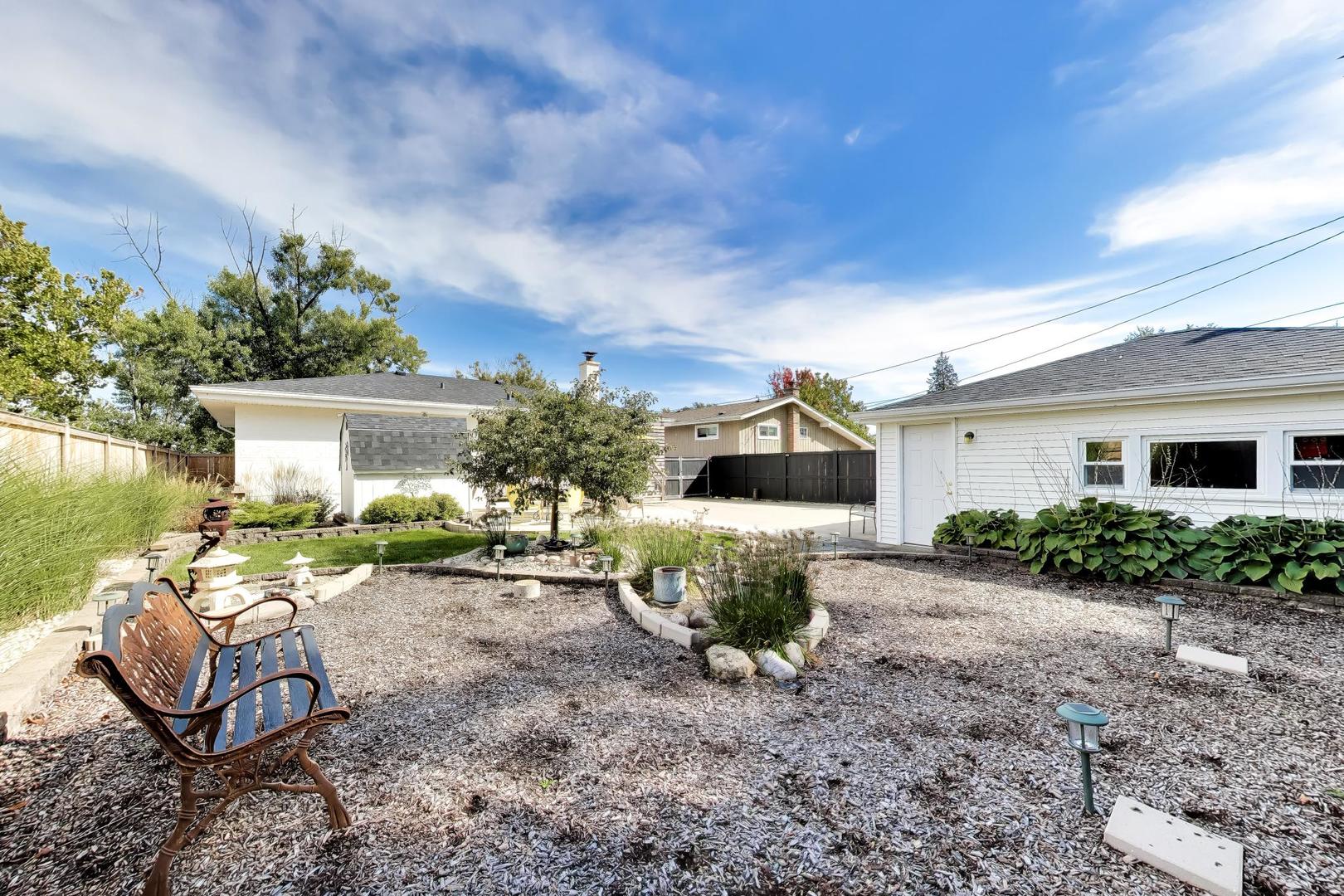 main property photo 40