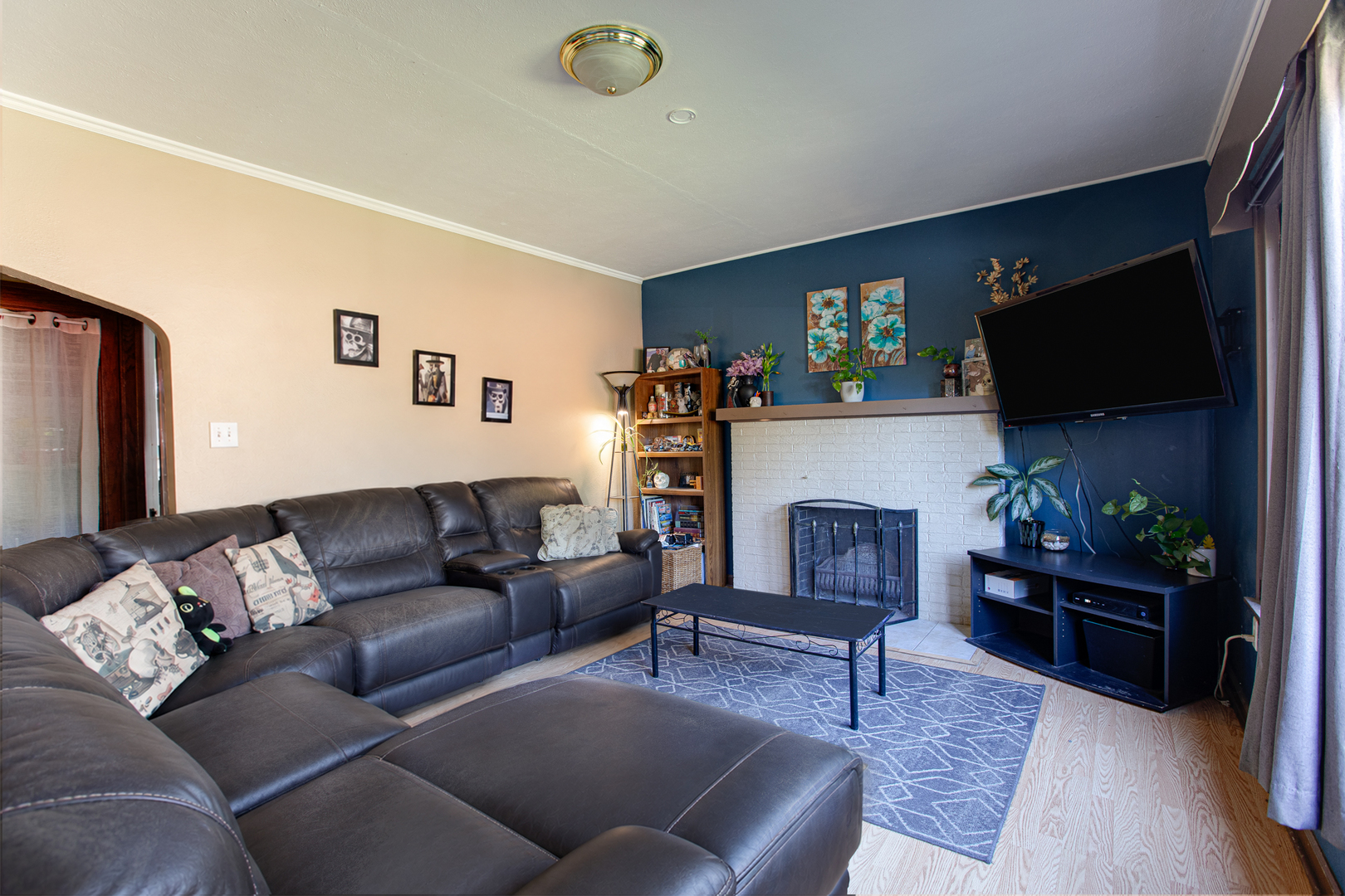 main property photo 2