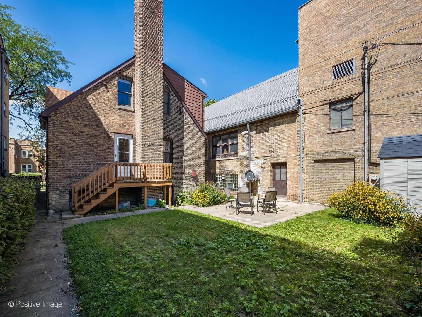 main property photo 6