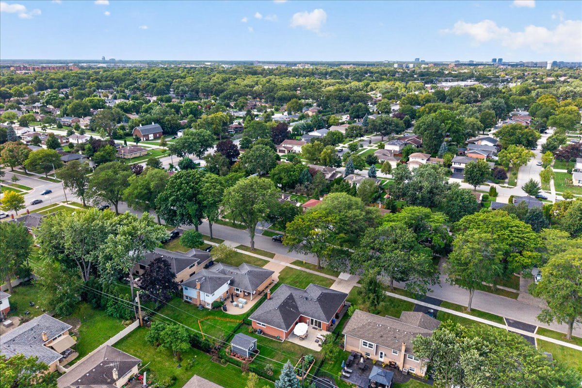 main property photo 45