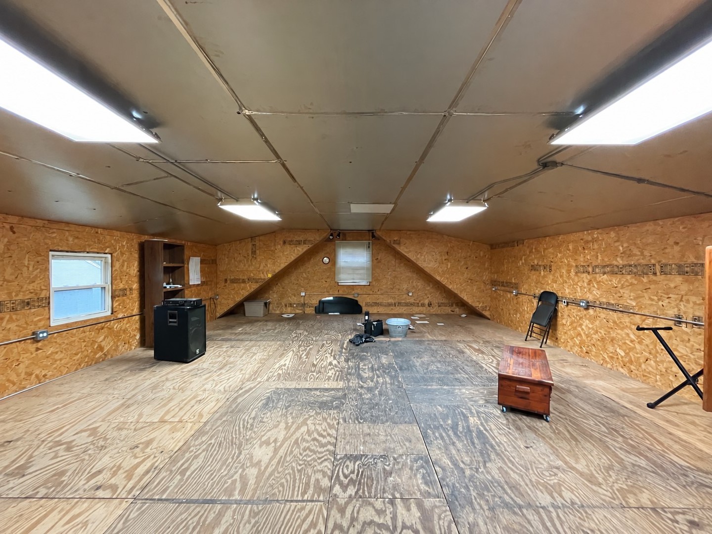 main property photo 15