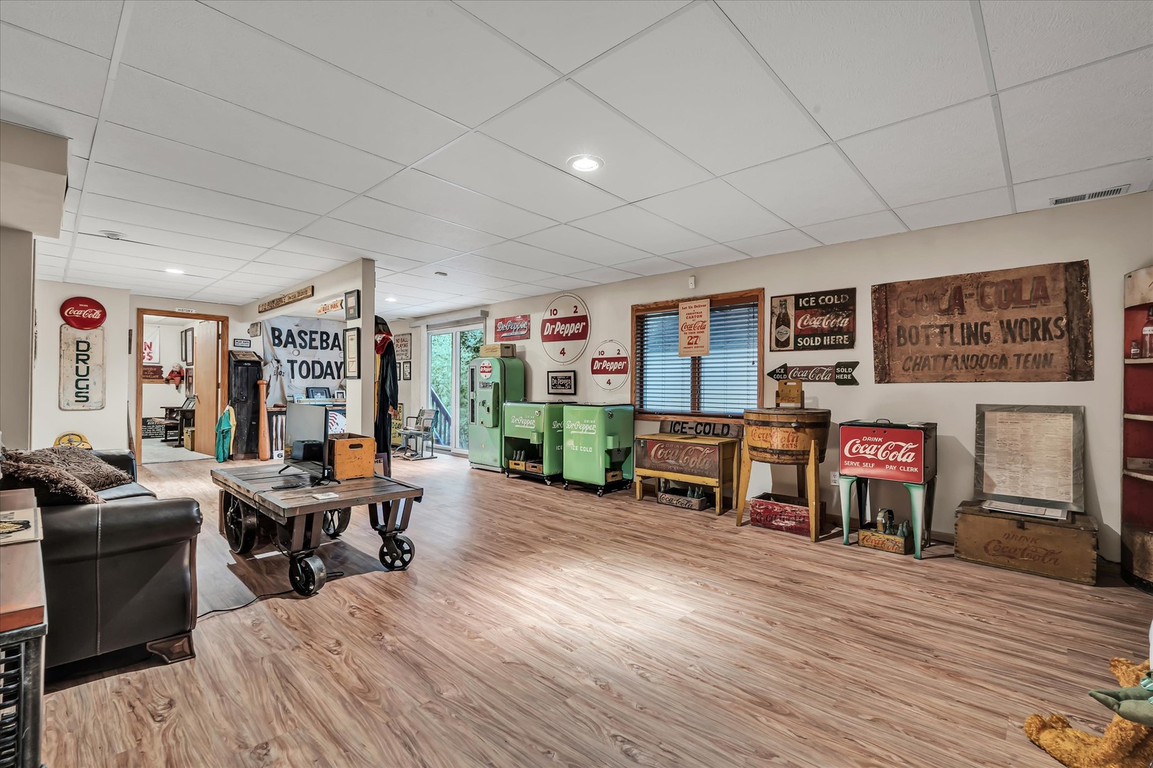 main property photo 44
