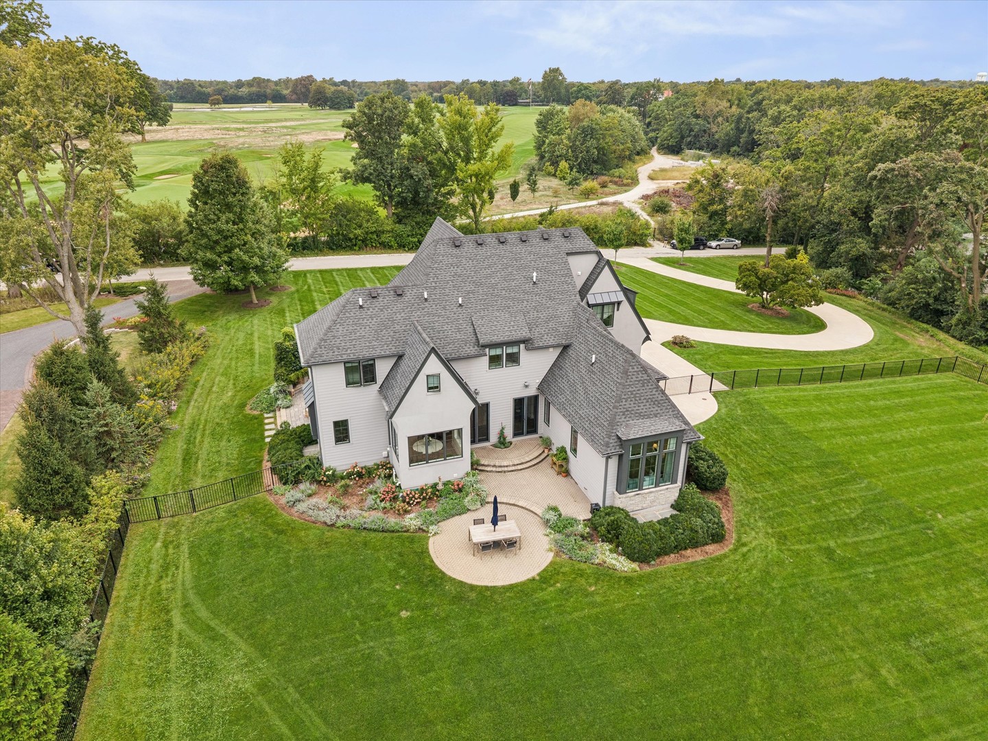 main property photo 40