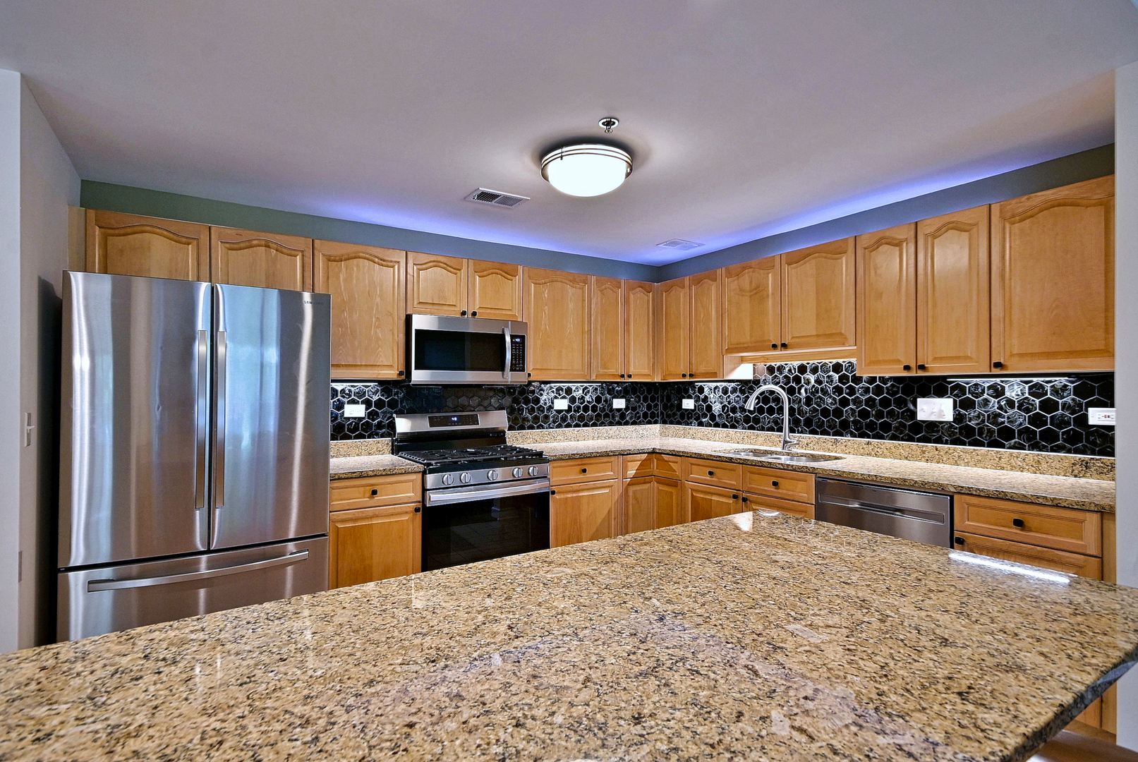main property photo 19