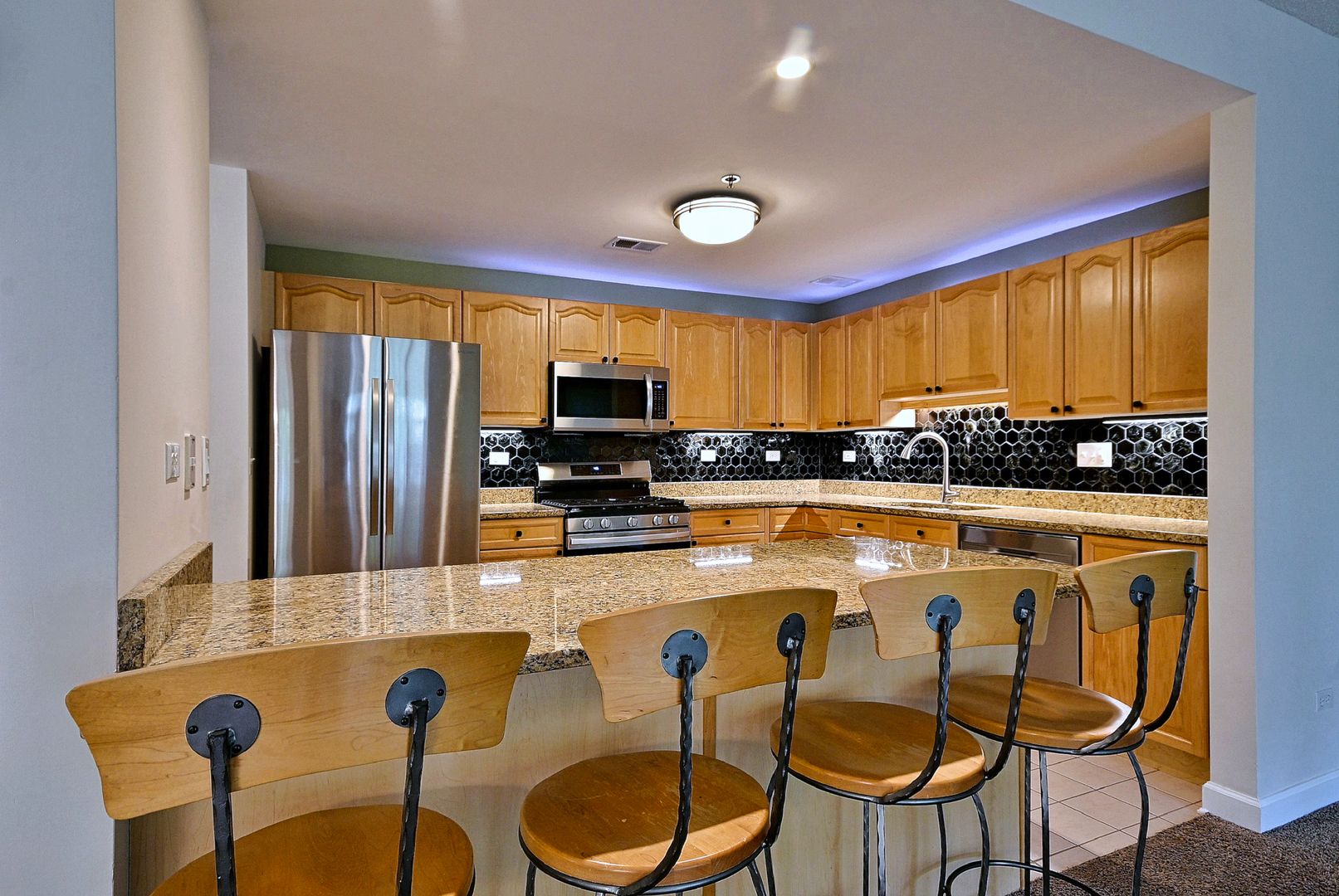 main property photo 20