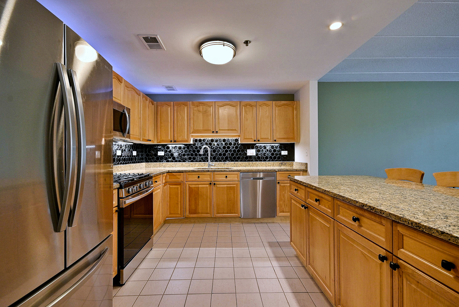 main property photo 21