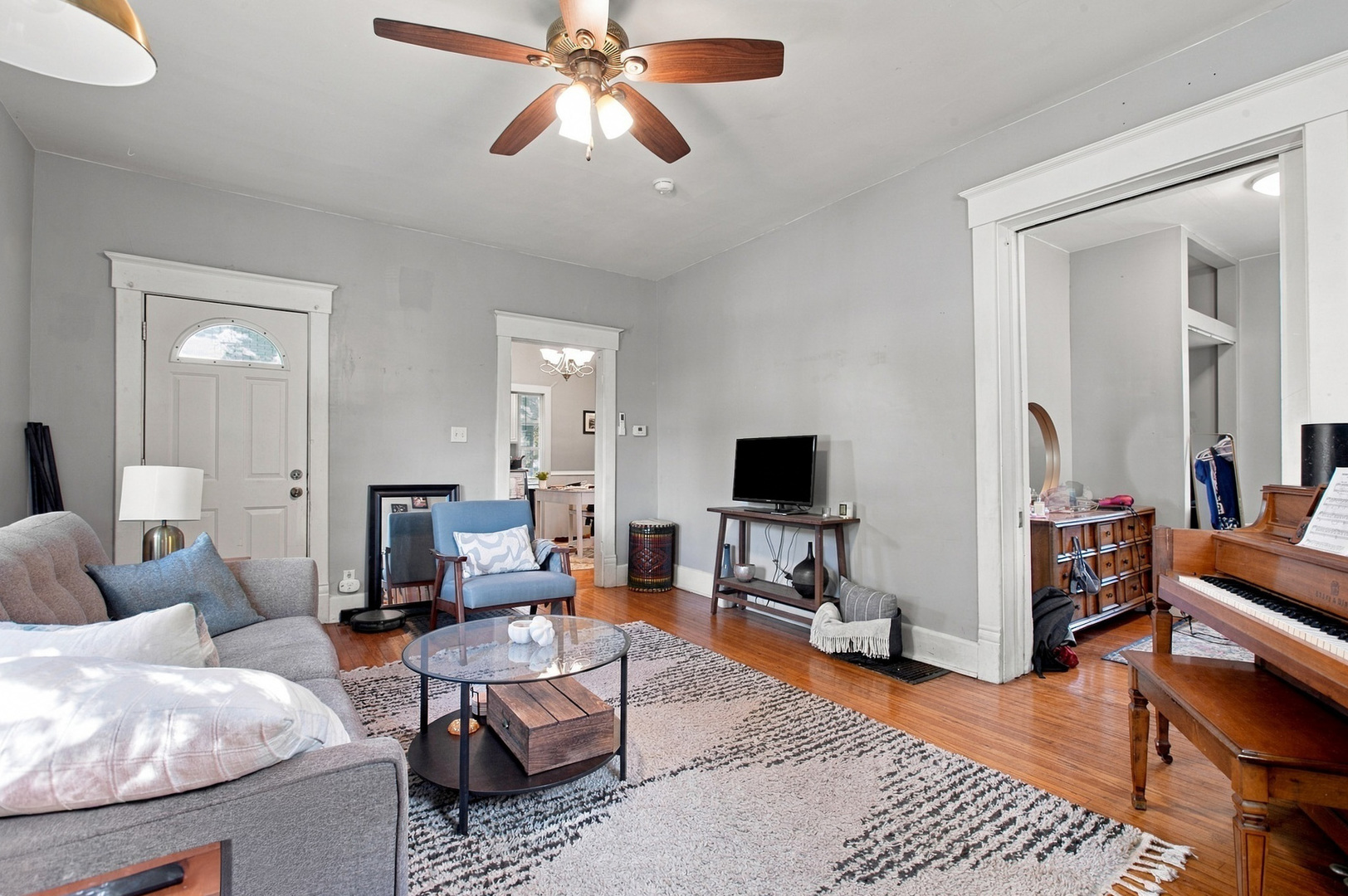 main property photo 6