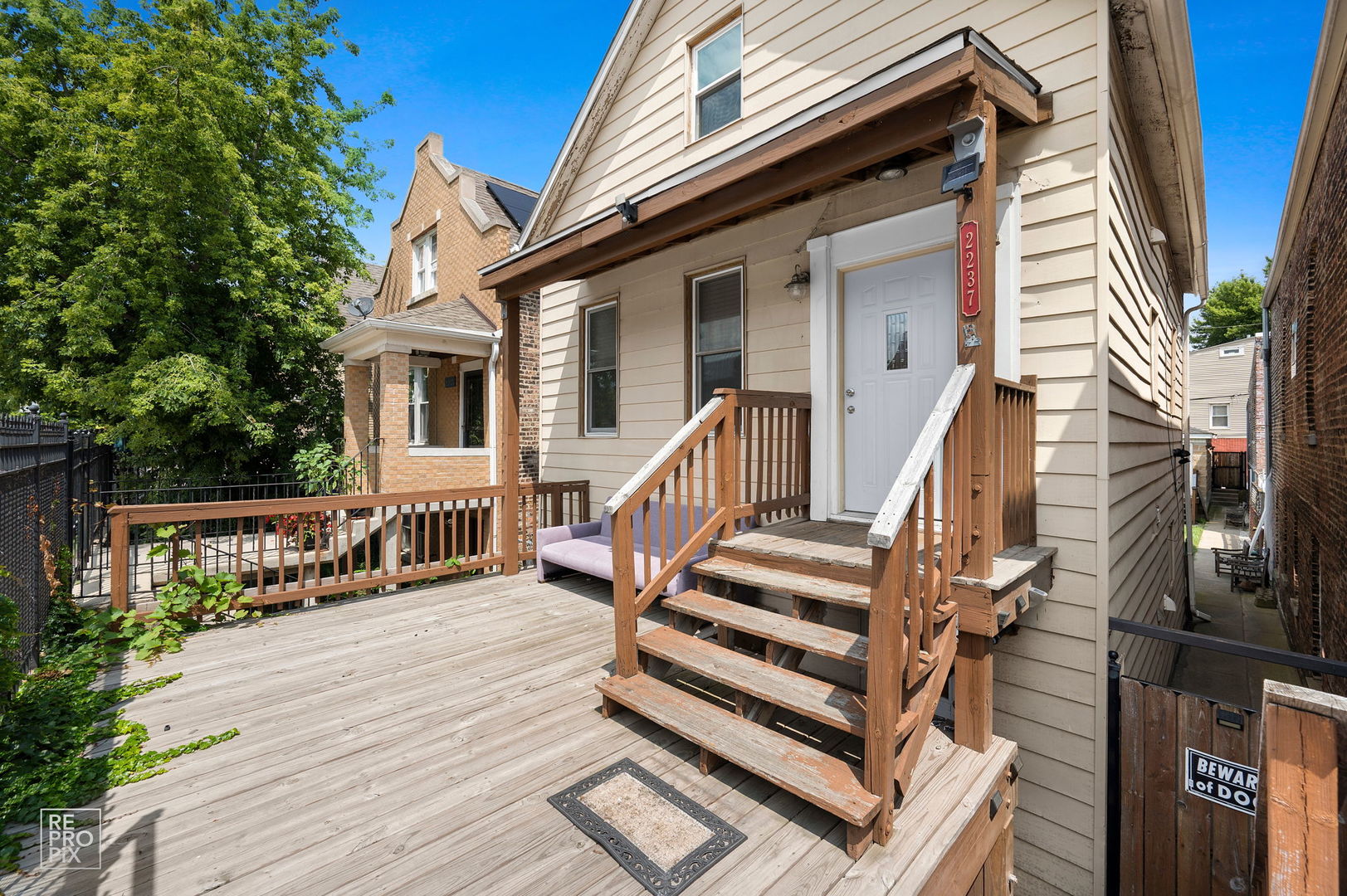 main property photo 7