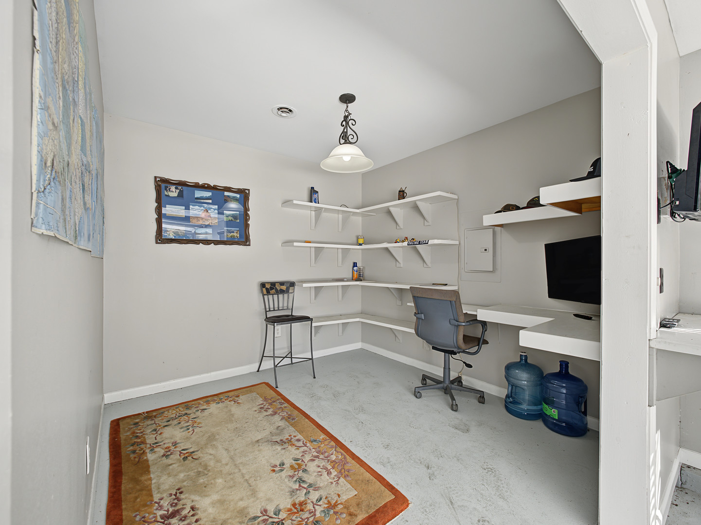 main property photo 34