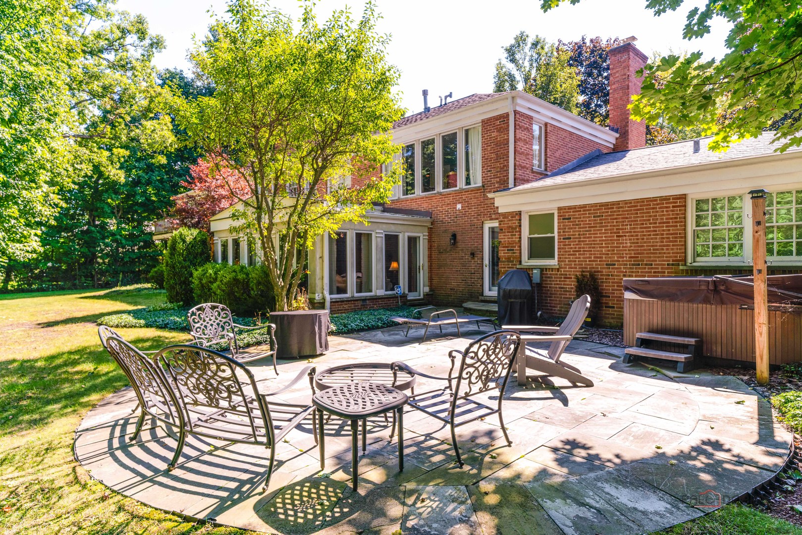 main property photo 24