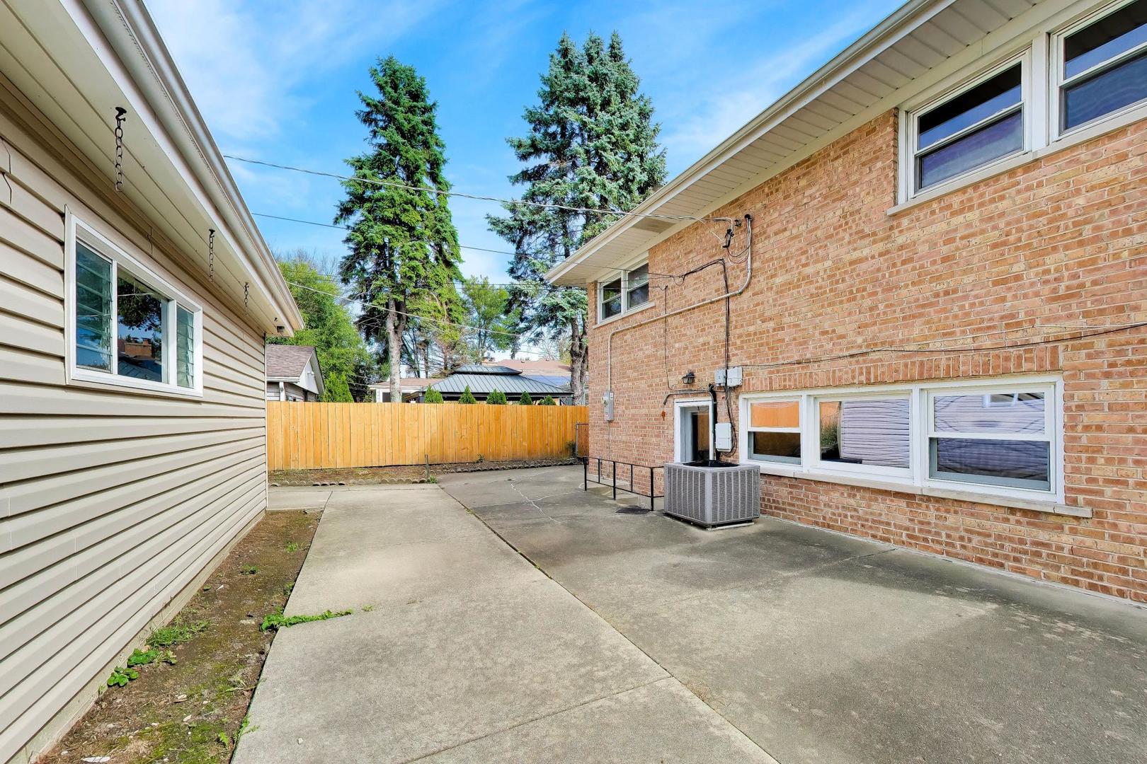 main property photo 41