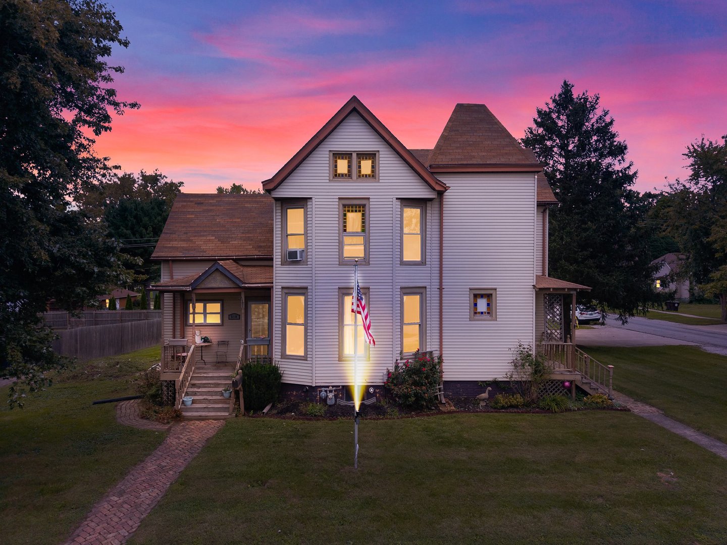 main property photo 2