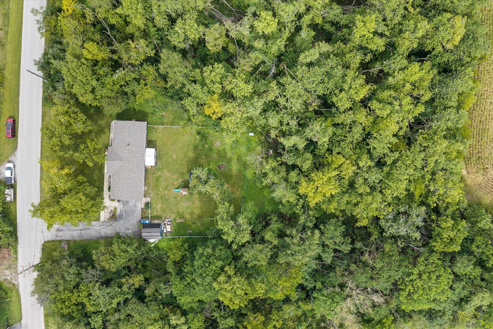 main property photo 28