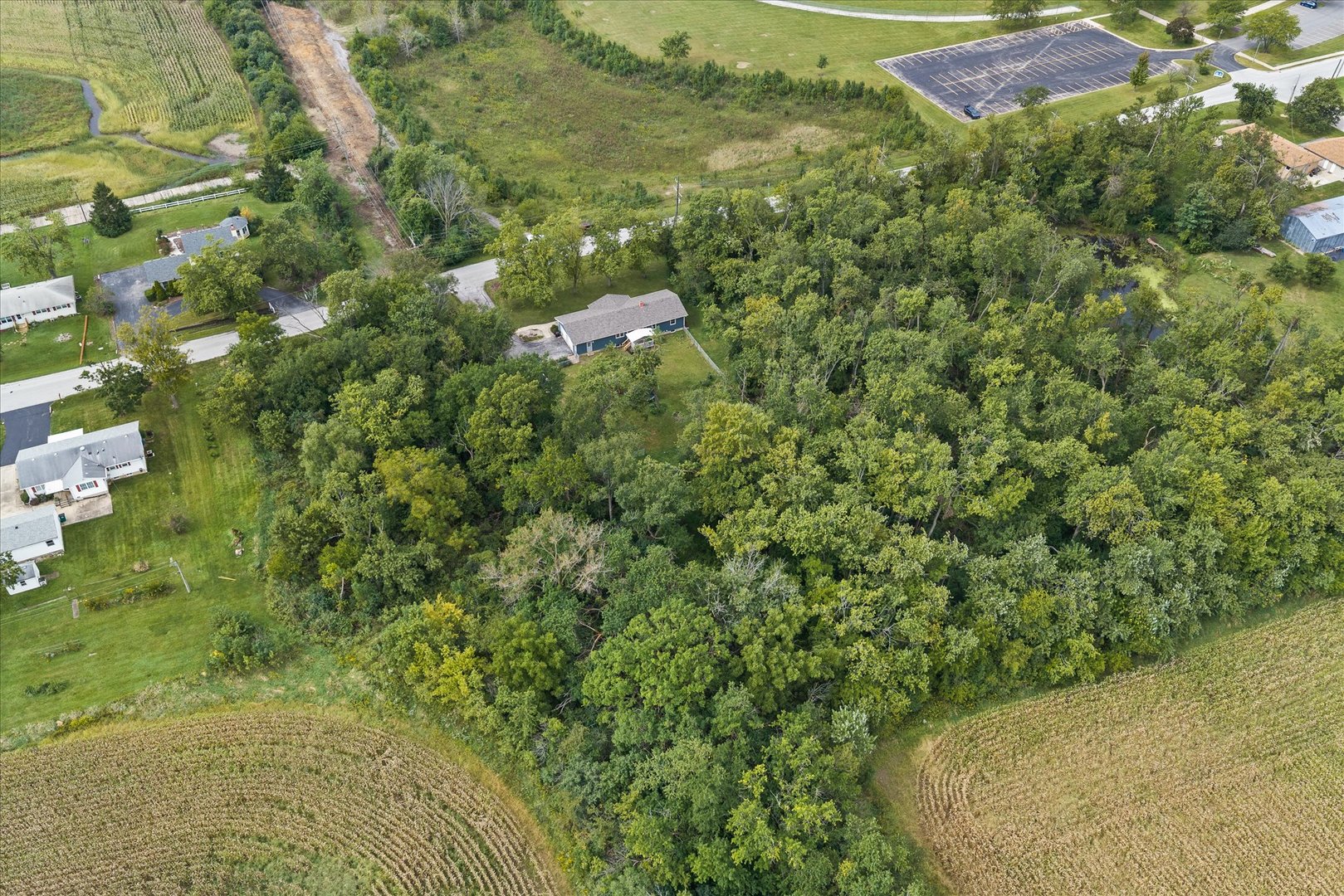 main property photo 30