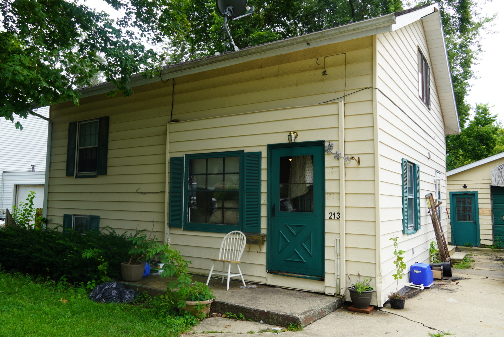 main property photo 2