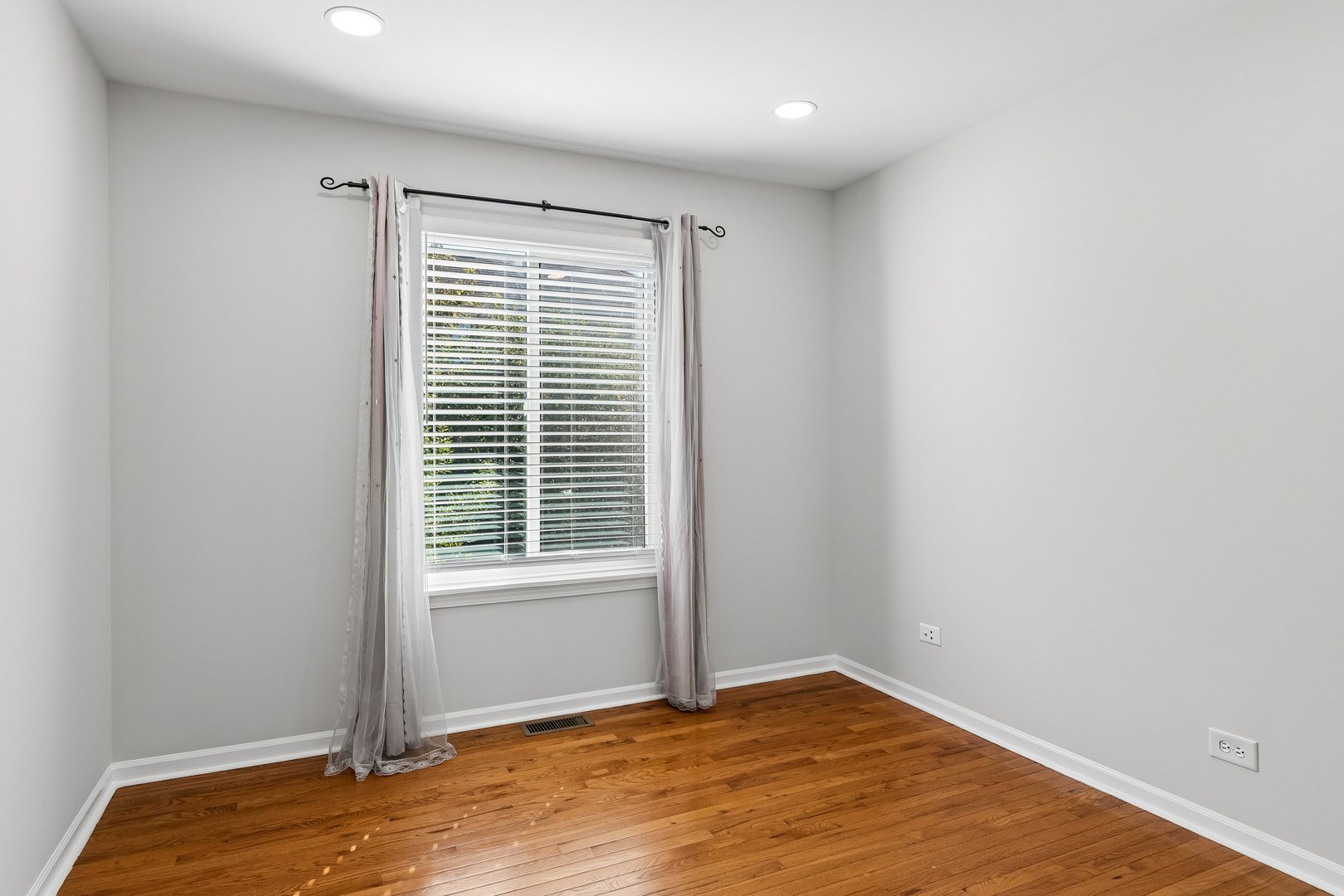 property viewer photo 8