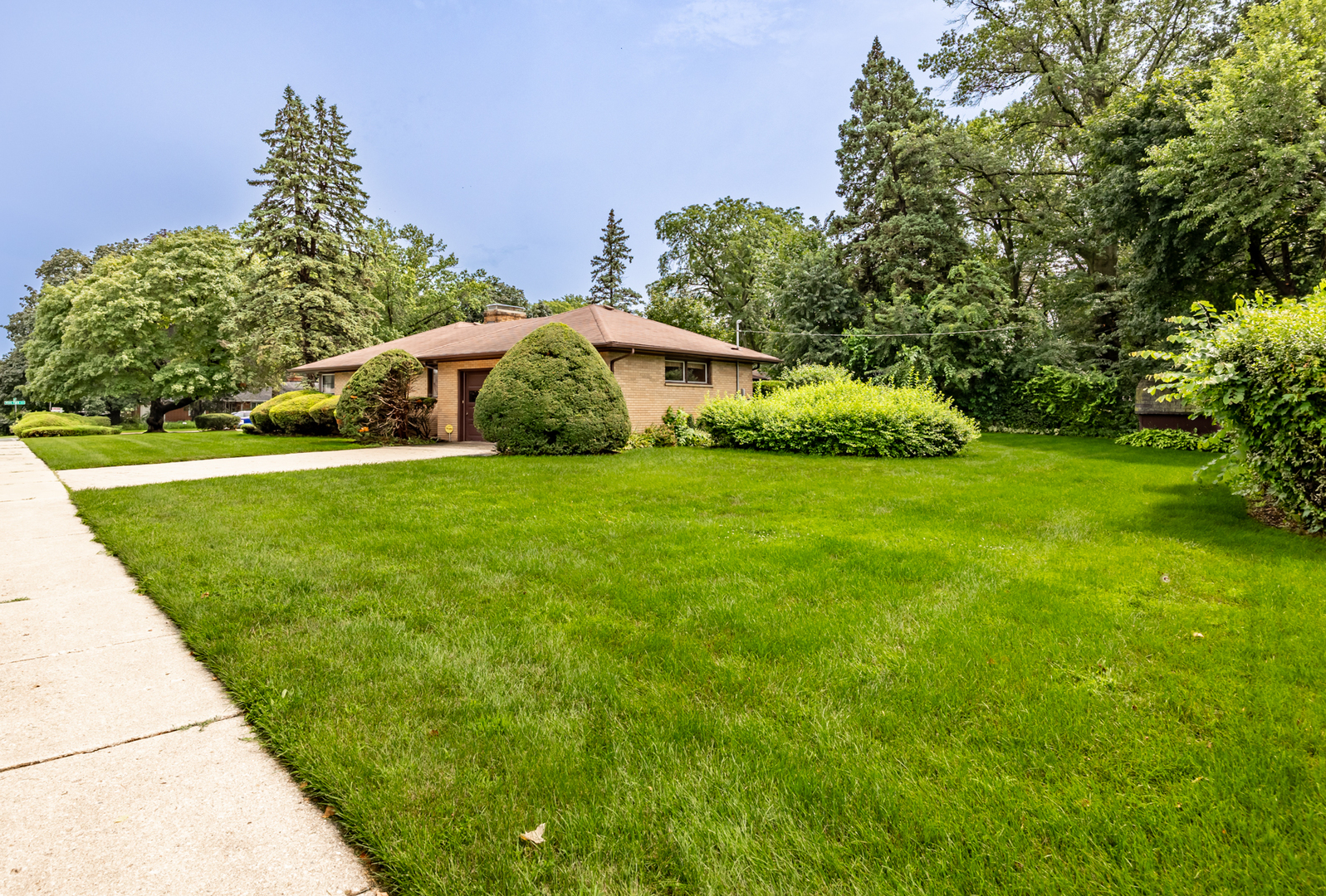 main property photo 5