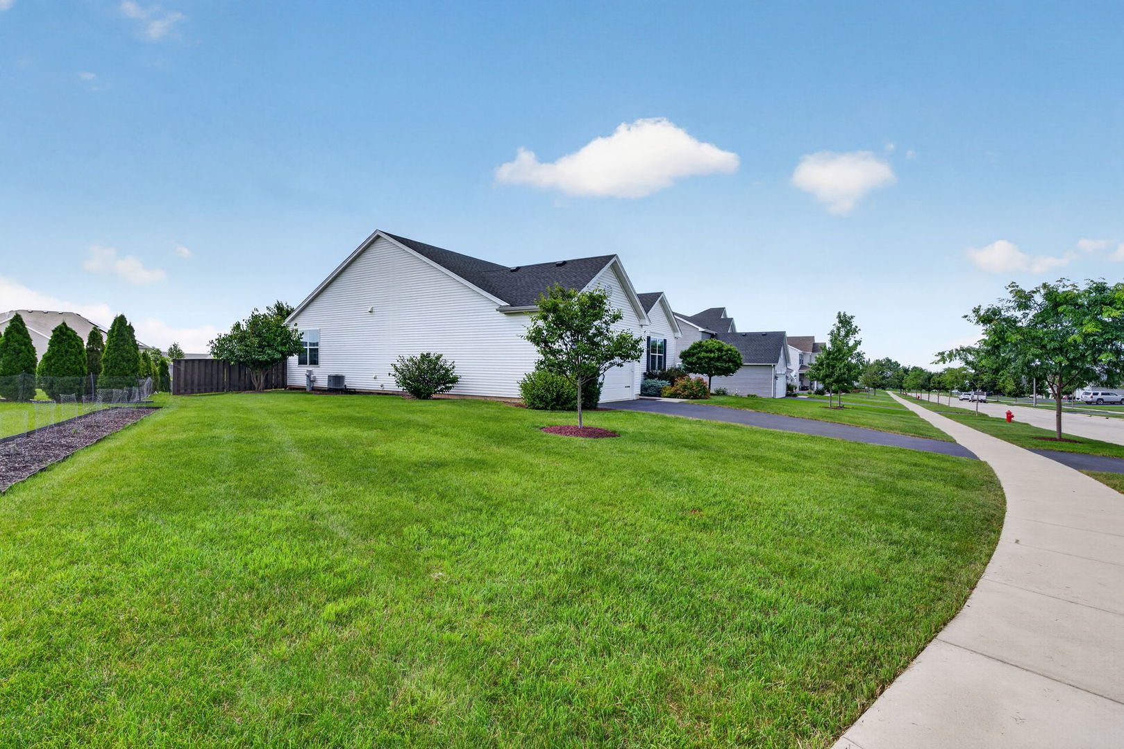 main property photo 59