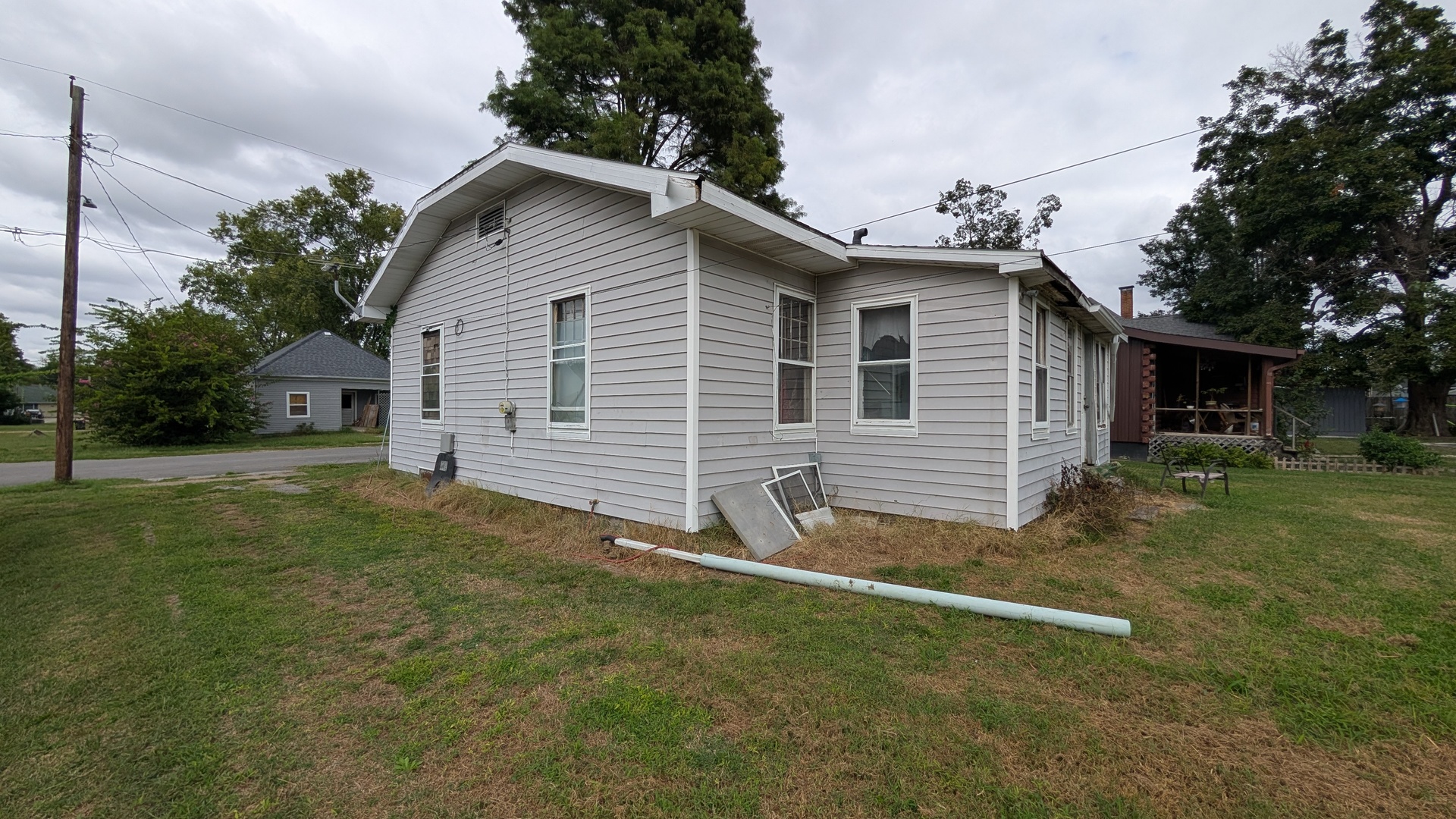 main property photo 23