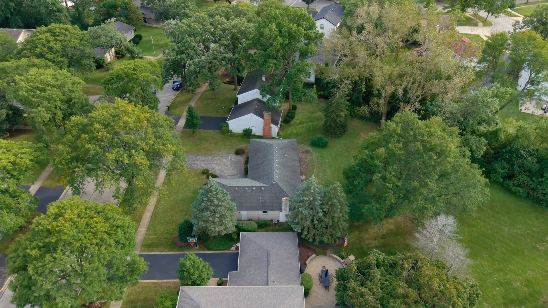 main property photo 10