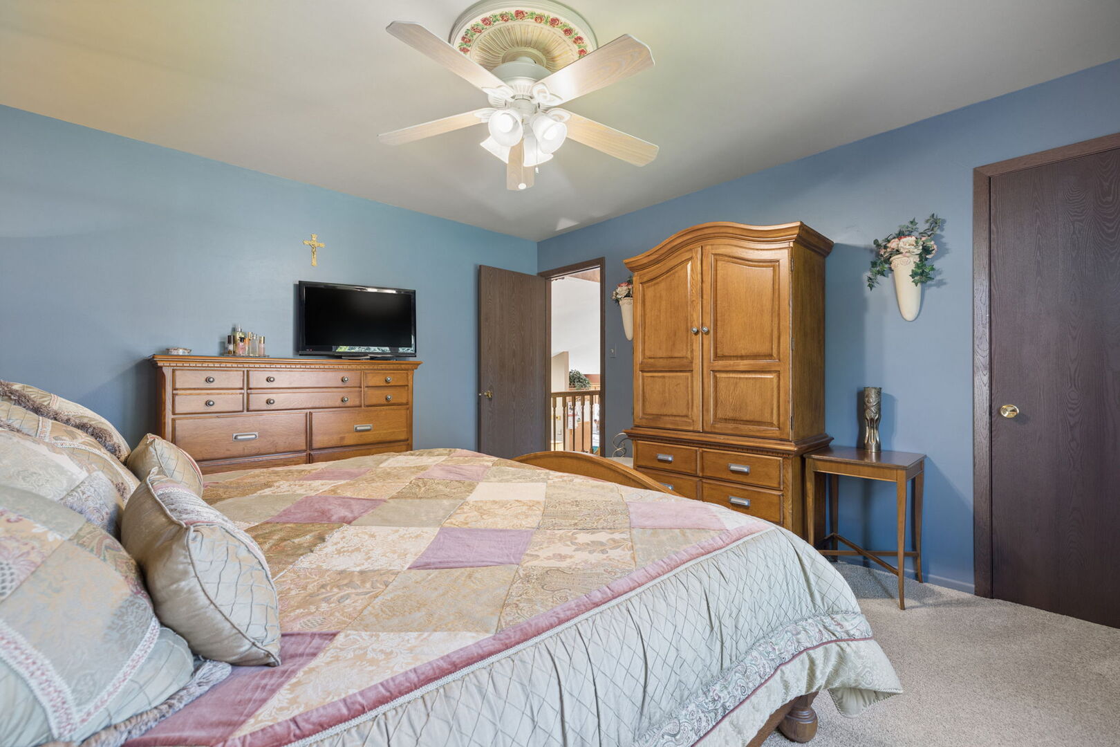 main property photo 9