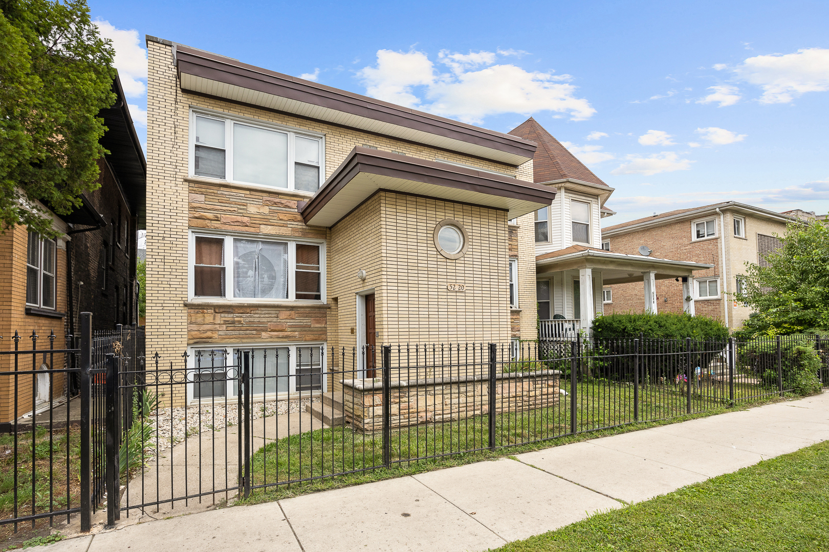 main property photo 17