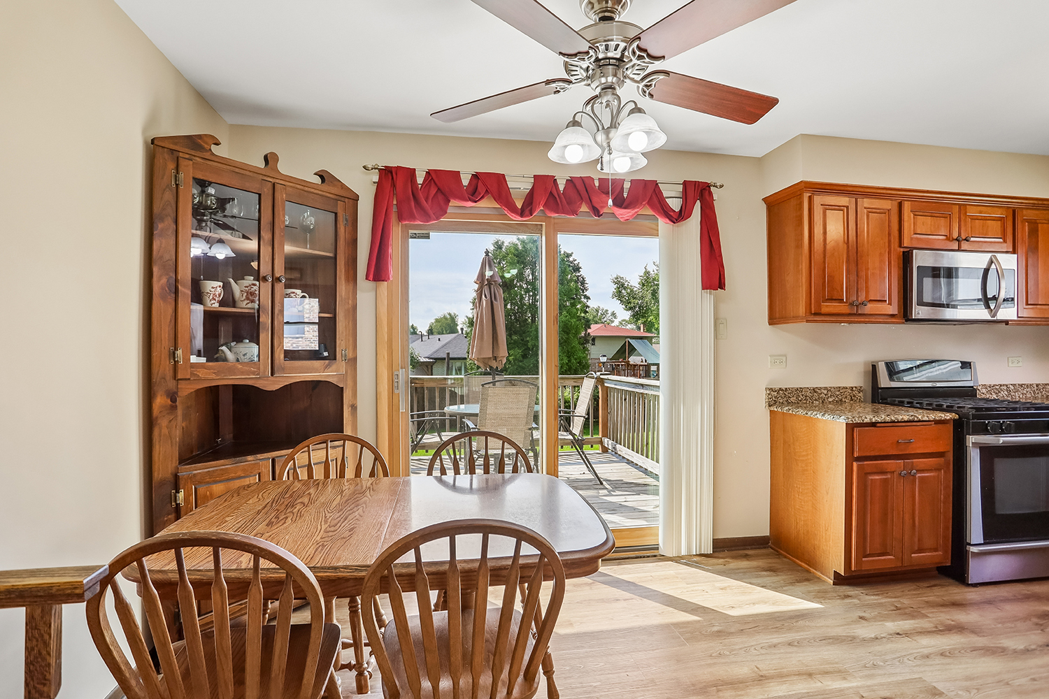 property viewer photo 16