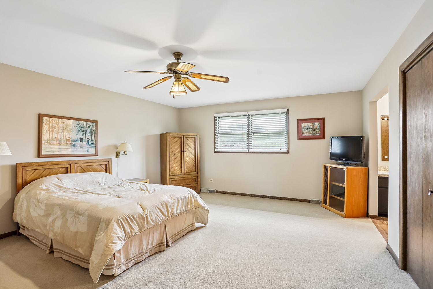 property viewer photo 24