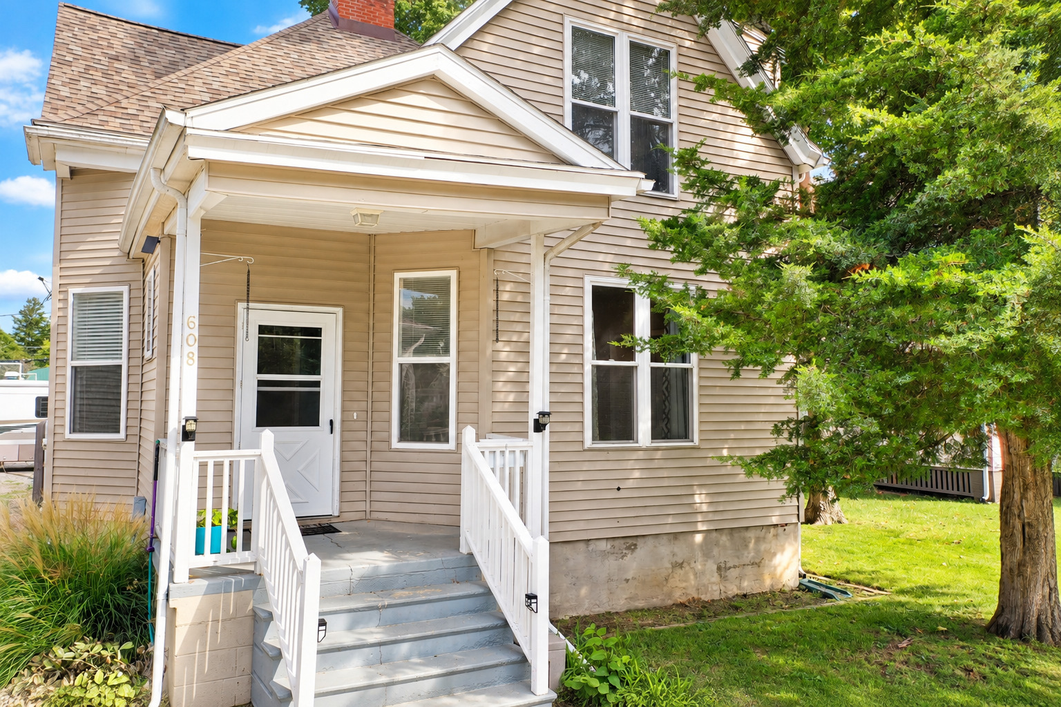 main property photo 1