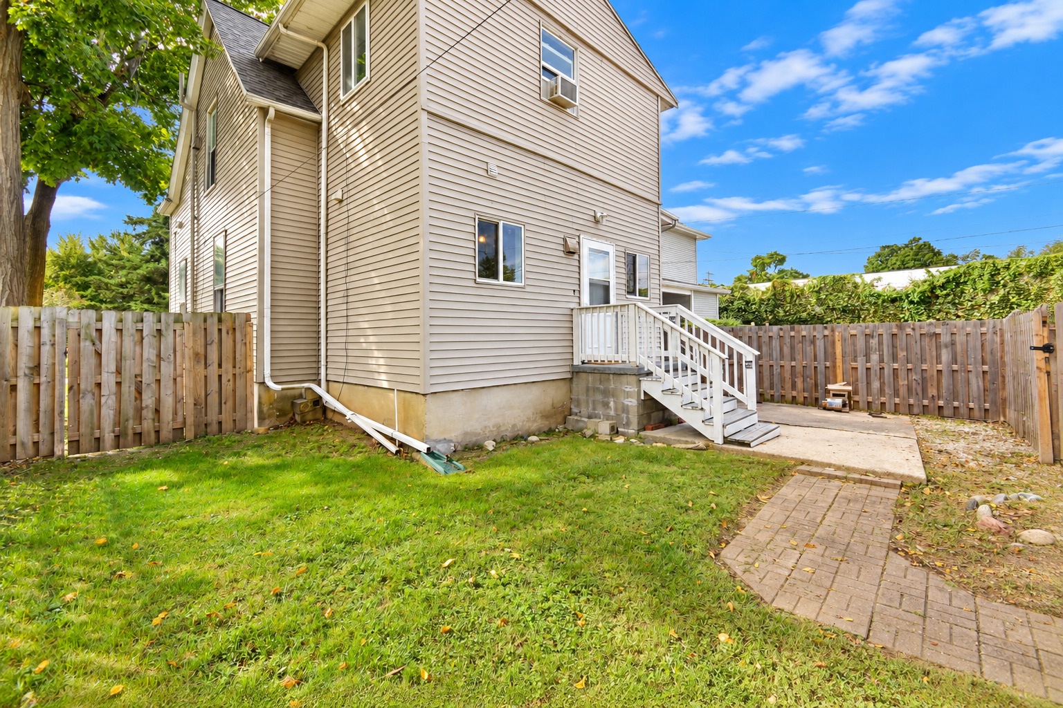 main property photo 54