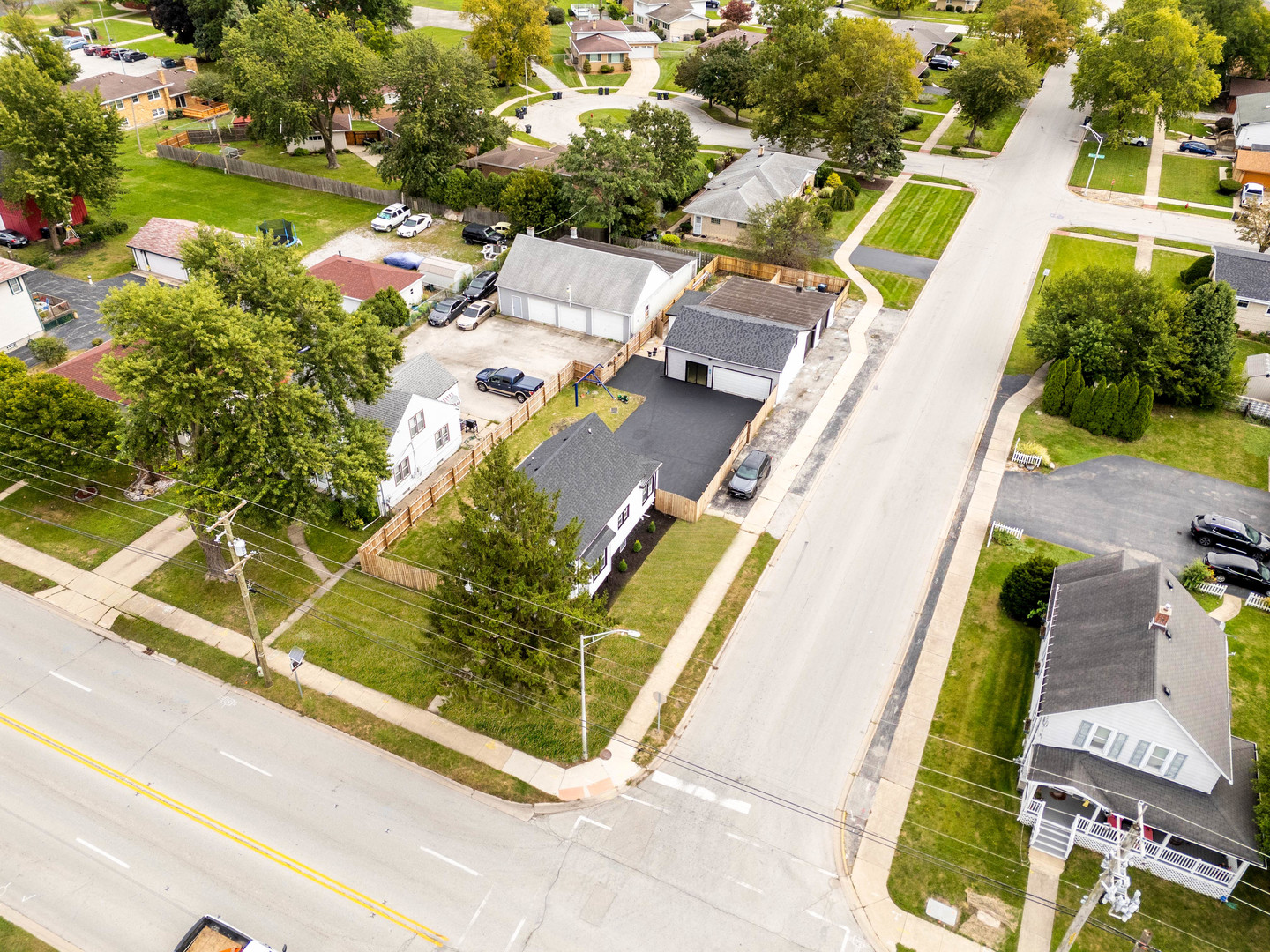main property photo 27