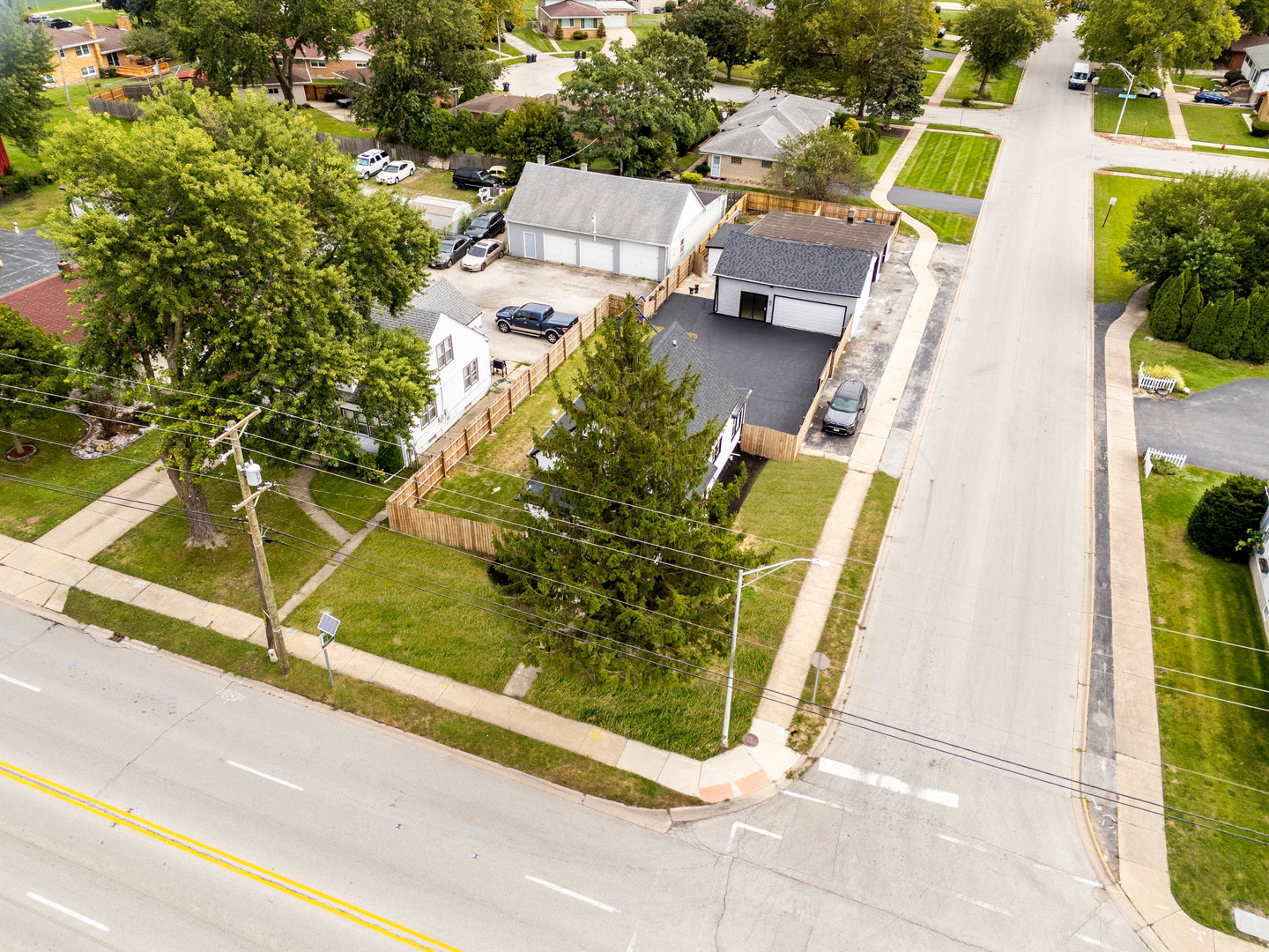 main property photo 41