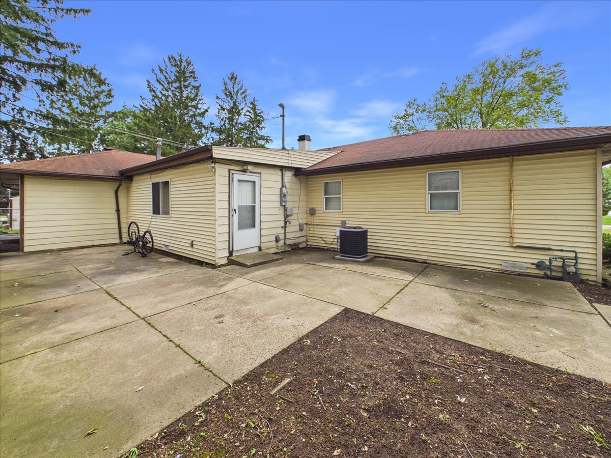 main property photo 6