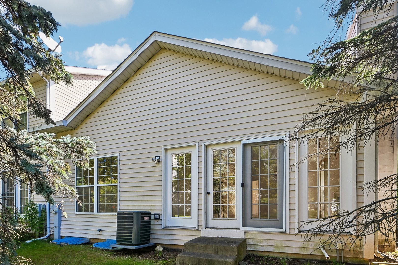 main property photo 33